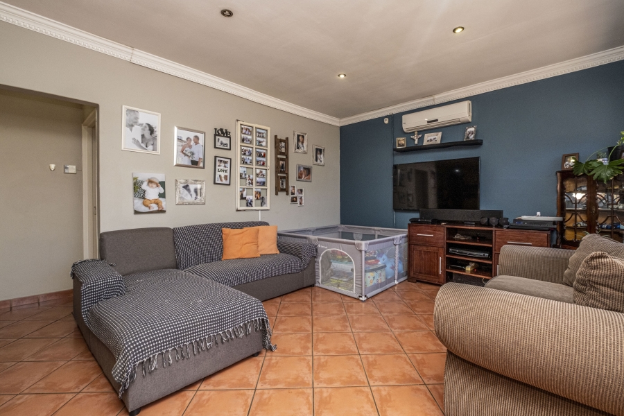 3 Bedroom Property for Sale in Protea Heights Western Cape